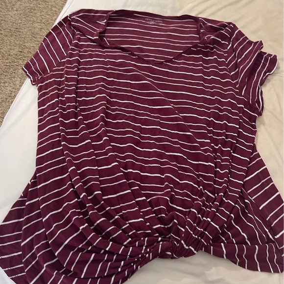 Maurice’s top - Picture 1 of 4